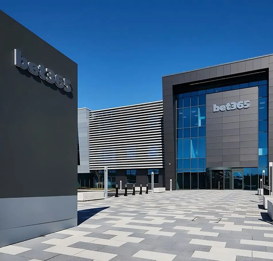 字母哥,雄鹿战胜步,行者,pa真人,国际官网,pa真人官网,PlayAce