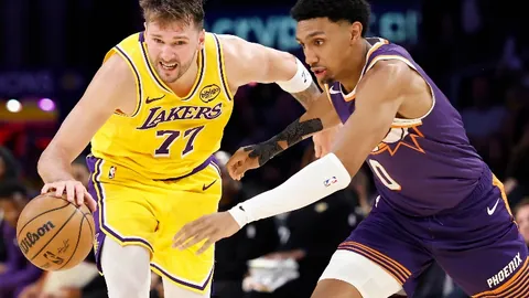 D席评选史上最佳阵容：劳德鲁普领跑，梅西、伊涅斯塔、C罗、阿圭罗在列